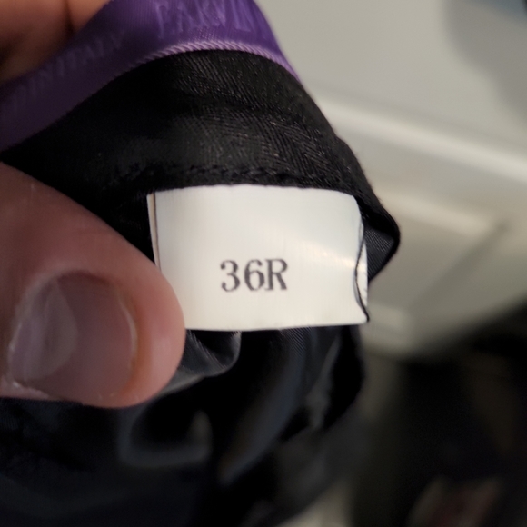 Magic Johnson Classic 2 pc Pinstripe Suit coat 40R pant 36 x 30 - Picture 7 of 7